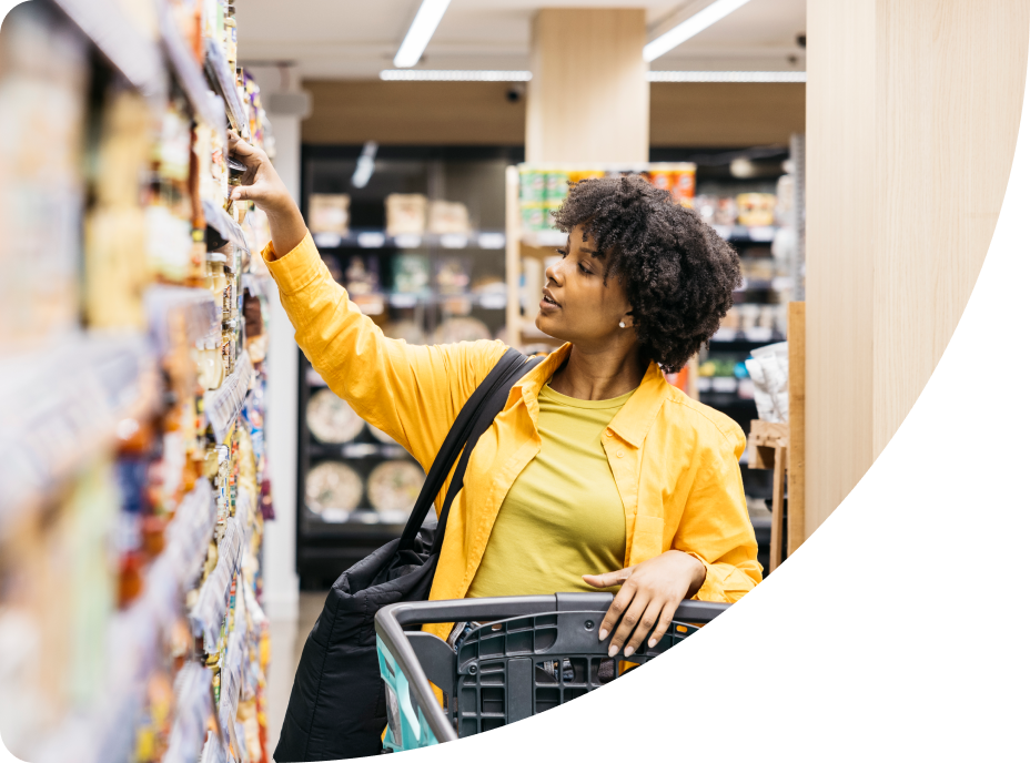 Lady in grocery store shopping