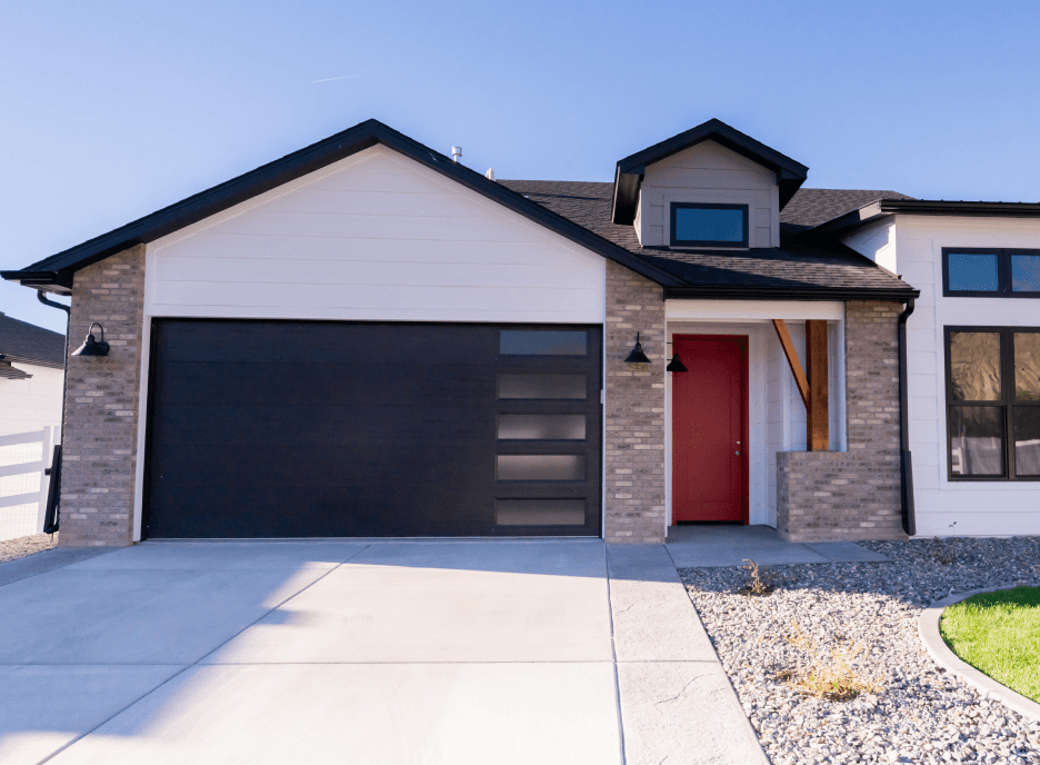 front of house and driveway